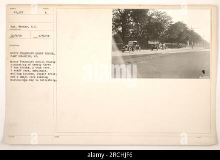 Der Schülerverband des Kraftfahrzeugkorps, einschließlich Lastwagen, Panzerwagen, Personalwagen, Krankenwagen, Rollende Küche und Reparaturwagen, die Baltimore auf dem Weg nach Gettysburg verlassen. Foto aufgenommen am 30. September 1919 bei MD. Die Bildunterschrift lautet: "Konvoi der Verkehrsschule 64.253, Sgt. Warner, S.C. Fotograf. Datum: 3. Oktober 1919." Stockfoto