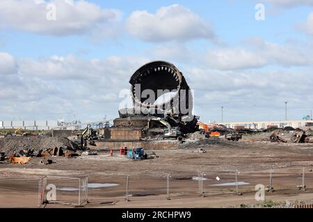 Der Abriss des Hochofens und des Kessels bei Redcar Steelworks, der abgerissen wird, um Platz für die Entwicklung des Kohlenstoffs der Teesworks zu schaffen Stockfoto