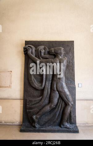 Musée Bourdelle Courtyard, ein Kunstmuseum im alten Studio des französischen Bildhauers Antoine Bourdelle. Paris, Frankreich Stockfoto