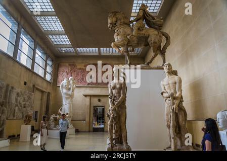 Die Stuckhalle, das Musée Bourdelle, ein Kunstmuseum im alten Atelier des französischen Bildhauers Antoine Bourdelle. Paris, Frankreich Stockfoto