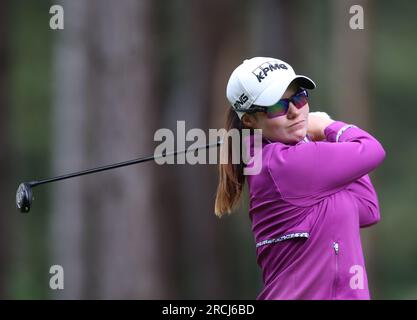 Leona Maguire zieht am zweiten Tag der Aramco Team Series 2023 im Centurion Club in Hertfordshire ab. Bilddatum: Samstag, 15. Juli 2023. Stockfoto