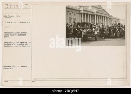 Präsident Wilson verließ das Capitol, nachdem er dem Kongress die Waffenstillstandsbestimmungen vorgelesen hatte. Das Foto wurde am 14. November 1918 von CPL. Palumbo aufgenommen. Am selben Tag von M.I.B.-Zensor entlassen. Die Nummer auf dem Foto ist 25779 und stammt aus der Sammlung amerikanischer Militäraktivitäten während des Ersten Weltkriegs. Stockfoto