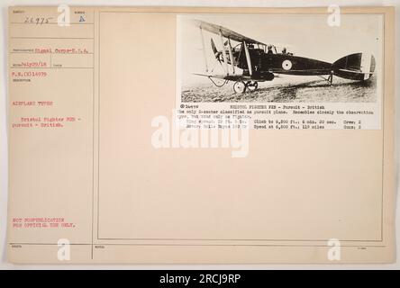 Ein Bristol Fighter P2B, ein britisches Verfolgungsflugzeug, ist auf diesem Foto abgebildet, das während des Ersten Weltkriegs aufgenommen wurde. Der Bristol Fighter P2B ist das einzige Flugzeug mit 2 Sitzen, das als Verfolgungsflugzeug klassifiziert ist. Es ähnelt einem Beobachtungsflugzeug, wird jedoch ausschließlich als Kämpfer eingesetzt. Seine Flügelweite beträgt 39 Fuß. 3 in. Und er ist mit einem Rolls Royce 190-PS-Motor ausgestattet. Er kann bis auf 6.500 Fuß steigen. In 6 Minuten und 30 Sekunden und hat eine Geschwindigkeit von 119 Meilen pro Stunde in dieser Höhe. Das Flugzeug ist mit einer Besatzung von 2 Personen besetzt und mit 2 Waffen ausgestattet. Dieses Bild ist nur für den offiziellen Gebrauch bestimmt und darf nicht veröffentlicht werden Stockfoto