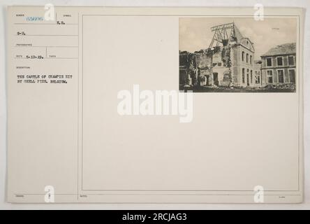 Das Bild zeigt die Burg Champie in Belgien, nachdem sie während des Ersten Weltkriegs vom Granatfeuer getroffen wurde. Das Foto wurde von dem Fotografen Reco am 12. Mai 194 mit der Identifikationsnummer G-65606 aufgenommen. Die Beschreibung und Details des Bildes wurden vom Symbol E. U. ausgegeben Stockfoto