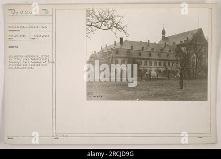 Zweiter Leutnant Ratte. L. Dewell, ein Mitglied des Signalkorps, machte dieses Foto am 26. Februar 1919. Das Bild zeigt das Helanburger Waisenhaus, das 1518 in der Nähe von Welschbillig erbaut wurde. Im Ersten Weltkrieg wurde am 1. Und 2. Dezember in diesem Waisenhaus das Kommando der 32. Division eingerichtet. Das Bild ist Teil der Serie 111-SC-40454 und wurde von den Militärbehörden als 140 codiert. Stockfoto