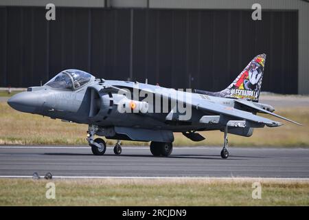 RAF Fairford, Gloucestershire, Vereinigtes Königreich. 15. Juli 2023 McDonnell Douglas EAV-8B Harrier II - 9 Escuadrilla - Spanische Marine während der Royal International Air Tattoo auf der RAF Fairford, Gloucestershire am Samstag, den 15. Juli 2023. (Foto: Jon Hobley | MI News) Guthaben: MI News & Sport /Alamy Live News Stockfoto