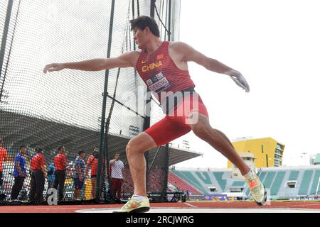 (230715) -- BANGKOK, 15. Juli 2023 (Xinhua) -- Abuduaini Tuergong aus China tritt beim Männerdiskuswurf-Finale bei der Asiatischen Leichtathletik-Meisterschaft 25. in Bangkok, Thailand, am 15. Juli 2023 an. (Xinhua/Rachen Sageamsak) Stockfoto