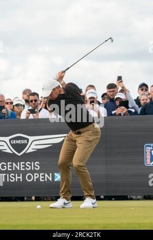 North Berwick, East Lothian, Schottland, Großbritannien. 15. Juli 2023 Rory McIlroy hat am 12. Loch bei den Genesis Scottish Open im Renaissance Club in North Berwick geschossen. Iain Masterton/Alamy Live News Stockfoto