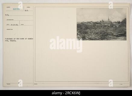 Foto mit Panoramablick auf die Stadt Grandpre, Frankreich, die während des Ersten Weltkriegs aufgenommen wurde. Das Bild stammt aus der Sumber G-24-Sammlung und wurde von Fotograf 65787 an einem unbekannten Datum aufgenommen. Sie ging am 12. Mai 1919 ein. In der Beschreibung steht, dass es von Synsol E. U. herausgegeben wurde Stockfoto