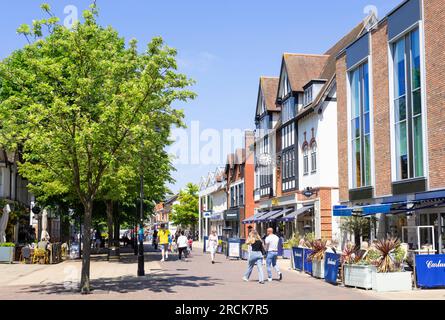 Solihull Stadtzentrum Carluccios italienisches Restaurant und Cote Restaurant Solihull High Street Solihull West Midlands England GB Europa Stockfoto