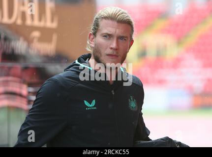 Newcastle United Torwart Loris Karius während des Vorsaison-Freundschaftsspiels zwischen Gateshead und Newcastle United im Gateshead International Stadium, Gateshead am Samstag, den 15. Juli 2023. (Foto: Michael Driver | MI News) Guthaben: MI News & Sport /Alamy Live News Stockfoto