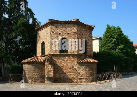 Baptisterium der Arier, Battistero degli Ariani, Ravenna, Emilia-Romagna, Italien Stockfoto