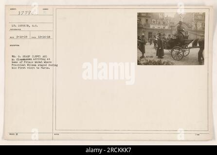 W. G. Sharp (links) und M. Clemenceau kommen in das Haus von Prinz Murat, wo Präsident Wilson während seines ersten Besuchs in Paris wohnte. Bild aufgenommen von LT. Drucker, S.C.-Fotograf. Foto aus der Sammlung „Fotografien der amerikanischen Militäraktivitäten während des Ersten Weltkriegs“. Datum: 14. Dezember 1918. Hinweis: Bildnummer 37780. Stockfoto