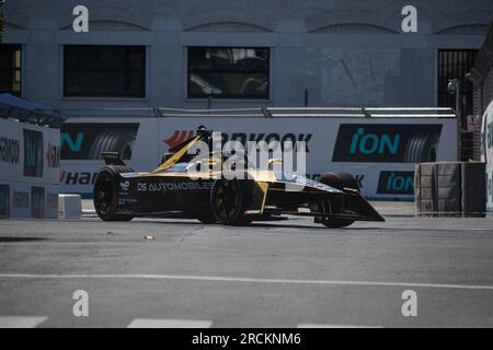 Rom, Italien Juli 15 2023 – Formel E Hankook E-Prix Rom, Rennen eins. Stoffel Vandoorne (1) (BEL) DS Penske Team in Aktion auf der Rennstrecke. Foto: Fabio Pagani/Alamy Live News Stockfoto