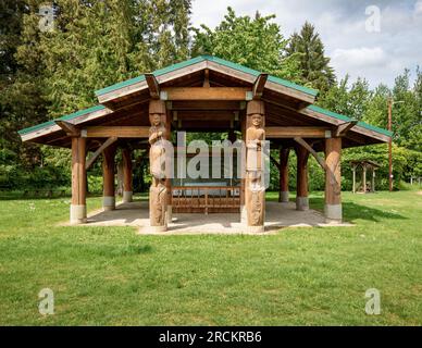 Arlington WA USA 24. Mai 2023: Das Stillaguamish Valley Pioneer Museum Wood Carvings Grace an Outdoor Display Stockfoto