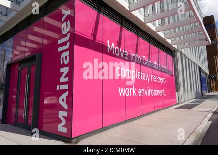 Main Alley Collaborative Campus netto-Zero Arbeitsumgebung neben dem Mount Pleasant Industrial Area in Vancouver, BC, Kanada Stockfoto