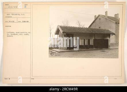 Soldaten machen Pause im Basiskrankenhaus Nr. 15 in Chaumont, hte. Marne, Frankreich im Ersten Weltkrieg Das Bild zeigt Latrinen, die von den Truppen benutzt werden. Foto aufgenommen am 12/24/1918 von einem unbekannten Fotografen. Stockfoto