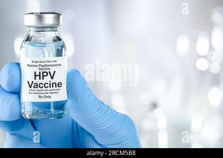 Kleine Droge Durchstechflasche mit HPV-Impfstoff Stockfoto