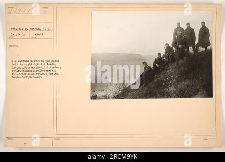 Soldaten der 6. Marines, einschließlich Sergeant N.J. Wands, Sergeant H.A. Freeman, Pvt. G.D. Costen, Pvt. Thoming, Sgt. Bednawski, Pvt. J.V. Wilson und Pvt. E.J. Smelts werden in Leutesdorf, Deutschland, abgebildet. Das Foto wurde am 6. März aufgenommen, das Jahr ist jedoch nicht angegeben. Stockfoto