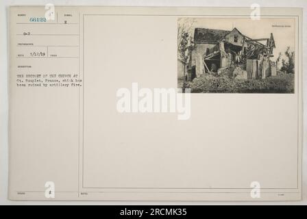 Das Foto zeigt das zerstörte Pfarrhaus der Kirche in St. Souplet, Frankreich, das durch Artilleriefeuer im Ersten Weltkrieg beschädigt wurde Dieses Bild wurde am 12. Mai 1919 von einem nicht identifizierten Fotografen unter der Referenznummer 66122 aufgenommen. Stockfoto