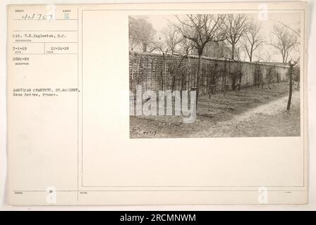 „CPL. R.H. Ingleston vom Signalkorps hat dieses Foto am 3. Januar 1919 aufgenommen, codiert als 447071. Das Bild wurde auf dem amerikanischen Friedhof in St. Maxient, Deux Sevres, Frankreich. Das Foto trägt die Beschreibung, Nummer SU 12-24-18 AUFGENOMMEN. Zusätzliche Hinweise werden als 44707 bezeichnet.“ Stockfoto