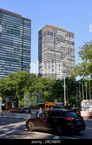 Die 860-870 UNITED NATIONS PLAZA befindet sich nördlich der Gebäude der Vereinten Nationen in New York City. Stockfoto