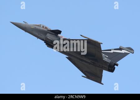 Französisch Dassault Rafale auf der Royal International Air Tattoo 2023 auf der RAF Fairford, Gloucestershire, Großbritannien Stockfoto