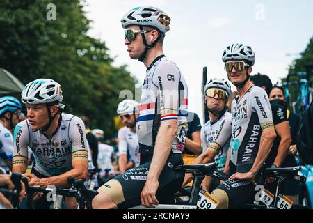 Frankreich. 15. Juli 2023. Bild von Alex Whitehead/SWpix.com - 15/07/2023 - Radfahren - 2023 Tour de France - Bühne 14: Annemasse nach Morzine Les Portes du Soleil (151,8km) - Fred Wright von Bahrain Victorious Credit: SWpix/Alamy Live News Stockfoto