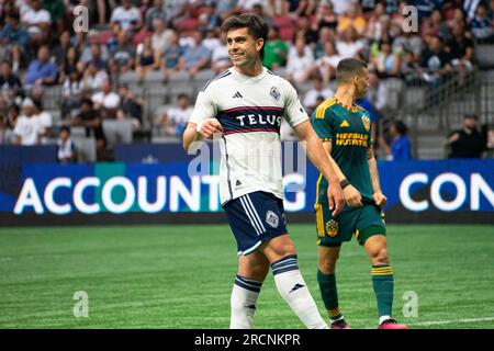 Vancouver, Kanada. 15. Juli 2023. Vancouver, British Columbia, Kanada, Juli 15. 2023: Brian White (24 Vancouver Whitecaps FC) lächelt während des Major League Soccer-Spiels zwischen Vancouver Whitecaps FC und LA Galaxy im BC Place Stadium in Vancouver, British Columbia, Kanada (NUR REDAKTIONELLE VERWENDUNG). (Amy Elle/SPP) Guthaben: SPP Sport Press Photo. Alamy Live News Stockfoto