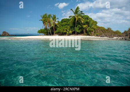 Kleiner tropischer Strand, Insel Granito de Oro, Nationalpark Coiba, Panama, Mittelamerika - Stockfoto Stockfoto