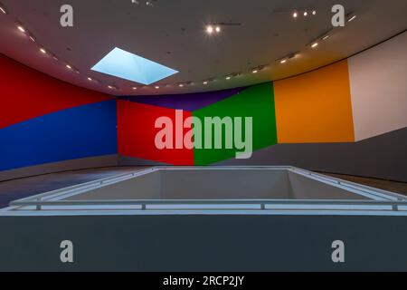 Ausstellung von Sol LeWitt. Das Guggenheim Museum Bilbao wurde vom Architekten Frank Gehry entworfen und befindet sich in Bilbao, dem Baskenland, Spanien. Stockfoto