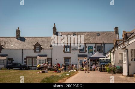 Das Ship Inn in Newton-by-the-Sea in Northumberland, Großbritannien Stockfoto