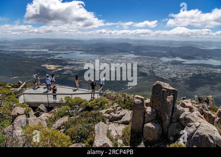 Leute auf der Ausschau nach Mount Wellington Hobart Tasmanien Australien Stockfoto