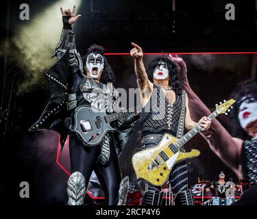 Kiss tritt live auf ihrem letzten europäischen Konzert in Tønsberg, Norwegen, am 15. Juli 2023 auf Stockfoto