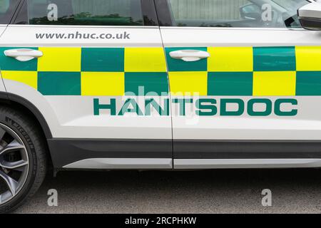 Hantsdoc Ärzte Auto für Notfallbesuche in Hook Surgery, England. Hantsdoc bietet den Service außerhalb der Geschäftszeiten für das Krankenhaus Basingstoke an Stockfoto