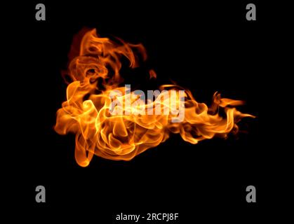 Feuer Flammen auf einem schwarzen Hintergrund abstrakt. Stockfoto