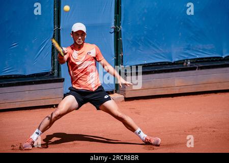 Båstad, Schweden. 07 16 2023. Enzo Couacaud gegen Andrea Collarini erste Qualifikationsrunde. Enzo Couacaud hat gewonnen. Daniel Bengtsson/Alamy News Stockfoto