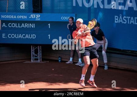 Båstad, Schweden. 07 16 2023. Enzo Couacaud gegen Andrea Collarini erste Qualifikationsrunde. Enzo Couacaud hat gewonnen. Daniel Bengtsson/Alamy News Stockfoto