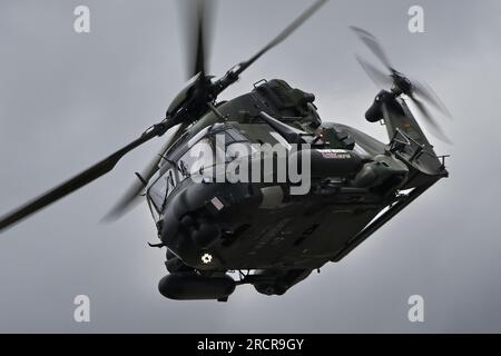 RAF Fairford, Gloucestershire, Samstag, den 15. Juli 2023. NH90 TTH - TrspHubschrRgt 10 - German Army Aviation während der Royal International Air Tattoo auf der RAF Fairford, Gloucestershire am Samstag, den 15. Juli 2023. (Foto: Jon Hobley | MI News) Guthaben: MI News & Sport /Alamy Live News Stockfoto