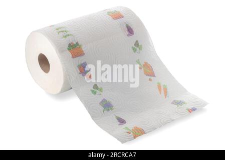 Große Rolle weißer Papierhandtücher, dekoriert mit Gemüsedesigns, isoliert auf Weiß, mit Clipping Path im Preis inbegriffen Stockfoto
