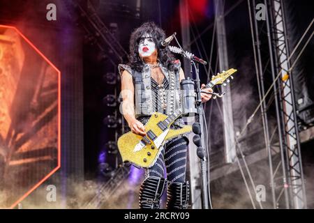 Tonsberg, Norwegen. 15., Juli 2023. Die amerikanische Rockband Kiss spielt ein Live-Konzert in Kaldnes Vest in Tonsberg. Hier wird der Gitarrist Paul Stanley live auf der Bühne gesehen. Das Konzert war das letzte in Europa, als Teil des Endes der Road World Tour. (Foto: Gonzales Photo - Terje Dokken). Stockfoto