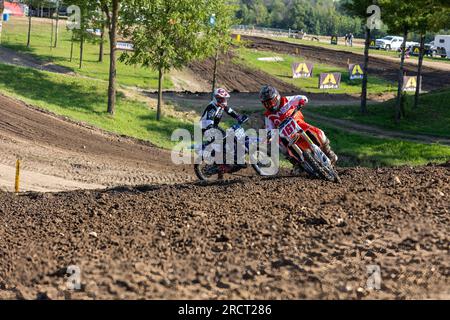 Profi- und Amateur-Motocross-Fahrer beim Triple Crown Series-Rennen in Ontario, Kanada Stockfoto