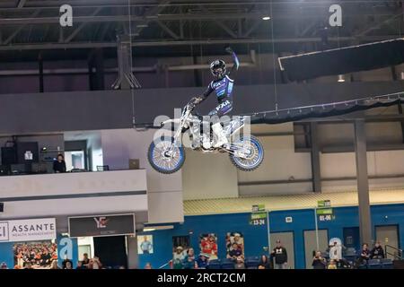 Weltklasse-FMX-Motocross-Fahrer bei Stunts in Ontario, Kanada Stockfoto