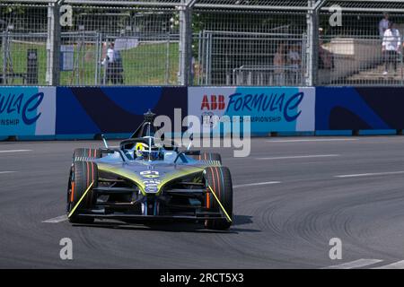 Rom, Italien. 16. Juli 2023. Nico Müller aus der Schweiz und ABT CUPRA Formula E Team auf der Strecke während der ABB FIA Formel E Weltmeisterschaft 2023 – Hankook Rome E-Prix Runde 14. (Foto: Elena Vizzoca/SOPA Images/Sipa USA) Guthaben: SIPA USA/Alamy Live News Stockfoto