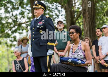 Zeremonie zu Ehren des Lebens von George Washington Dugan, dem einzigen Schwarzen aus Concord, der sich im Bürgerkrieg engagierte. Stockfoto