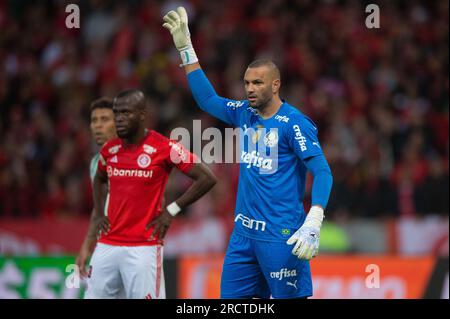 Porto Alegre, Brasilien. 16. Juli 2023. Weverton von Internacional, während des Spiels zwischen Internacional und Palmeiras für die brasilianische Serie A 2023, im Beira-Rio Stadion, in Porto Alegre am 16. Juli. Foto: Max Peixoto/DiaEsportivo/Alamy Live News Kredit: DiaEsportivo/Alamy Live News Stockfoto