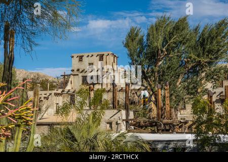 Cabot's Pueblo Museum ist ein historisches amerikanisches Museum in Desert Hot Springs, Kalifornien. Stockfoto