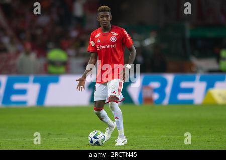 Porto Alegre, Brasilien. 16. Juli 2023. Vitao of Internacional, während des Spiels zwischen Internacional und Palmeiras für die brasilianische Serie A 2023, im Beira-Rio Stadium, in Porto Alegre am 16. Juli. Foto: Max Peixoto/DiaEsportivo/Alamy Live News Kredit: DiaEsportivo/Alamy Live News Stockfoto