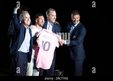 Fort Lauderdale, USA. 16. Juli 2023. Lionel Messi nimmt am 16. Juli 2023 an der Presseveranstaltung der CF Enveil Press von Inter Miami im DRV PNK Stadium in Fort Lauderdale, Florida, Teil. (Foto: Geoffrey Clowes/Sipa USA Kredit: SIPA USA/Alamy Live News Stockfoto