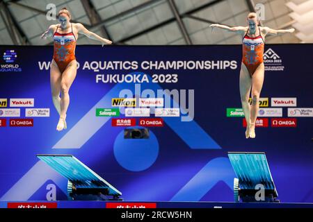 Fukuoka, Japan. 17. Juli 2023. FUKUOKA, JAPAN - JULI 17: Inge Jansen aus den Niederlanden und Celine van Duijn aus den Niederlanden treten am 4. Tag der Fukuoka-Wasserweltmeisterschaft 2023 im Präfekturpool von Fukuoka am 17. Juli 2023 in Fukuoka, Japan, an den Frauen 3m. (Foto: Nikola Krstic/BSR Agency) Kredit: BSR Agency/Alamy Live News Stockfoto
